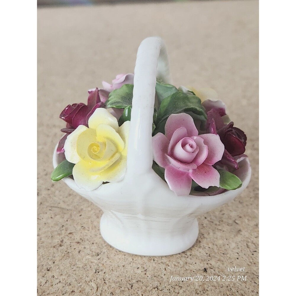 AYNSLEY England Fine Bone China‎ Porcelain Flower Basket Bouquet 3in